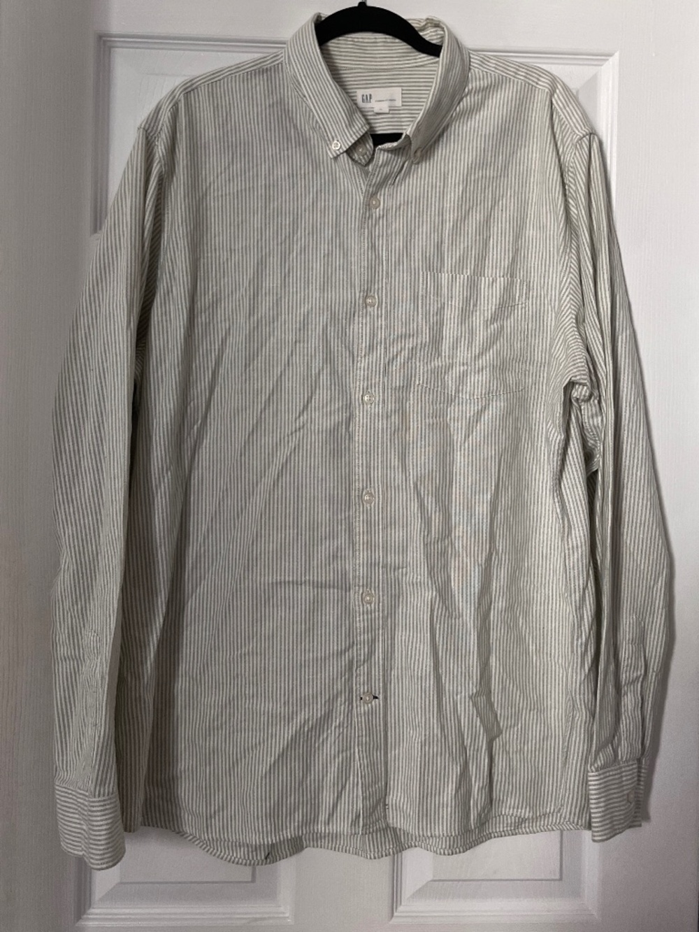 Mens Gap Green and Off White Stripped Button Down XL